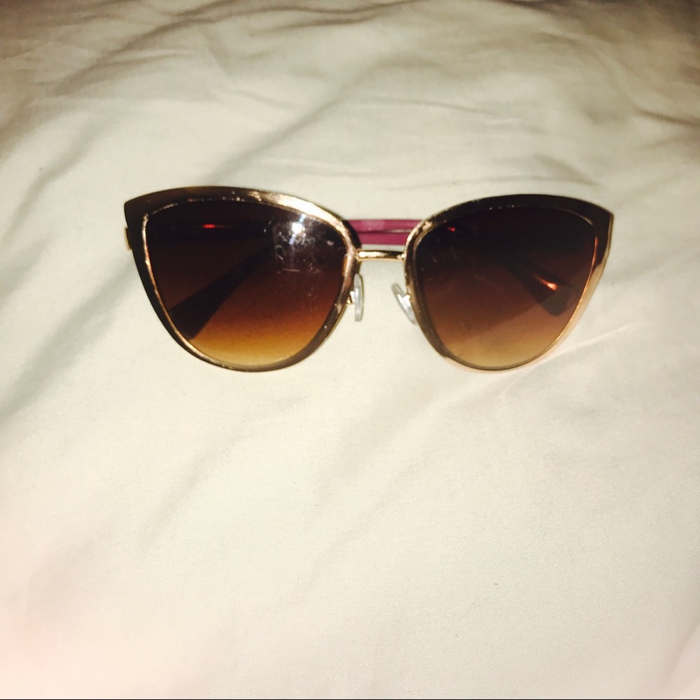 Dark Wine, Gold, Cat eye Sunglasses.